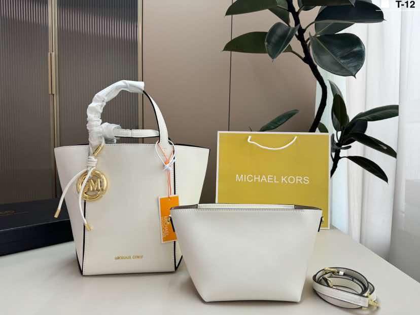 MICHAEL KORS/Michael Kors MK 2 – Women Bags Discount Bewertung und Preis