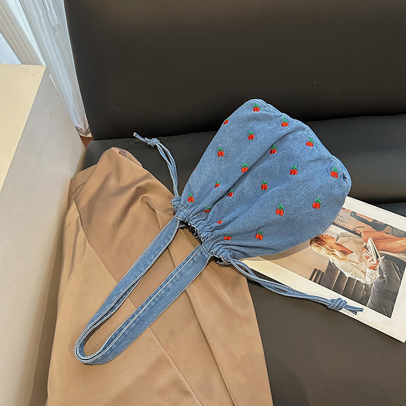 Kirschblüten-Stickerei Denim K – Women Bags Jeans Bewertung und Preis